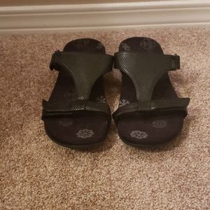 Vionic Molly Sandals